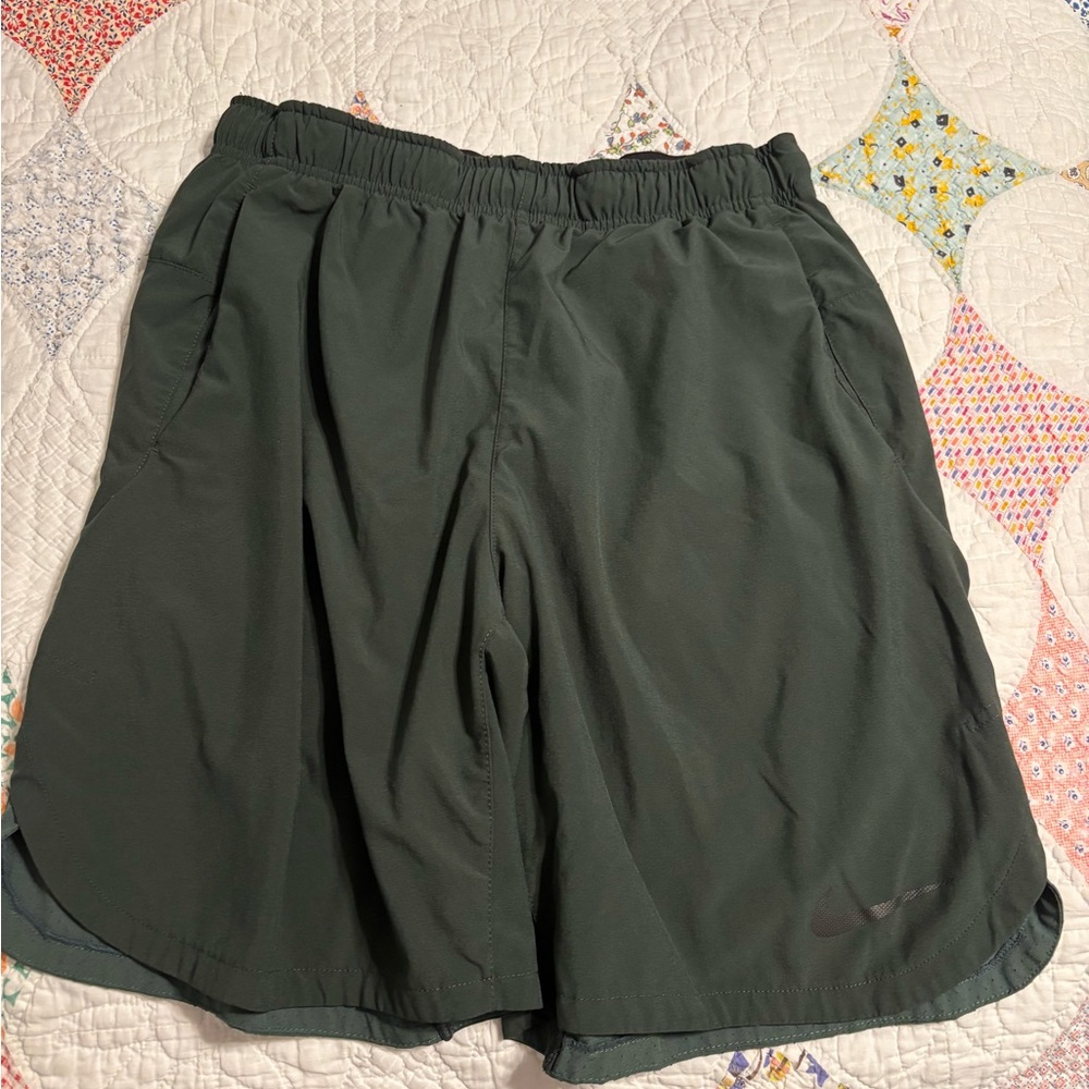 Nike Men's Dark Green Athletic Shorts